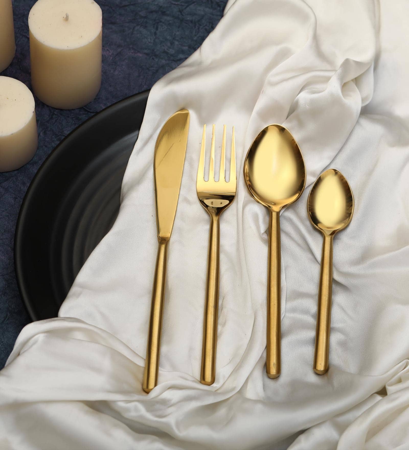 Radiant Reflections Silver Stainless Steel (Set of 24) Cutlery  Set