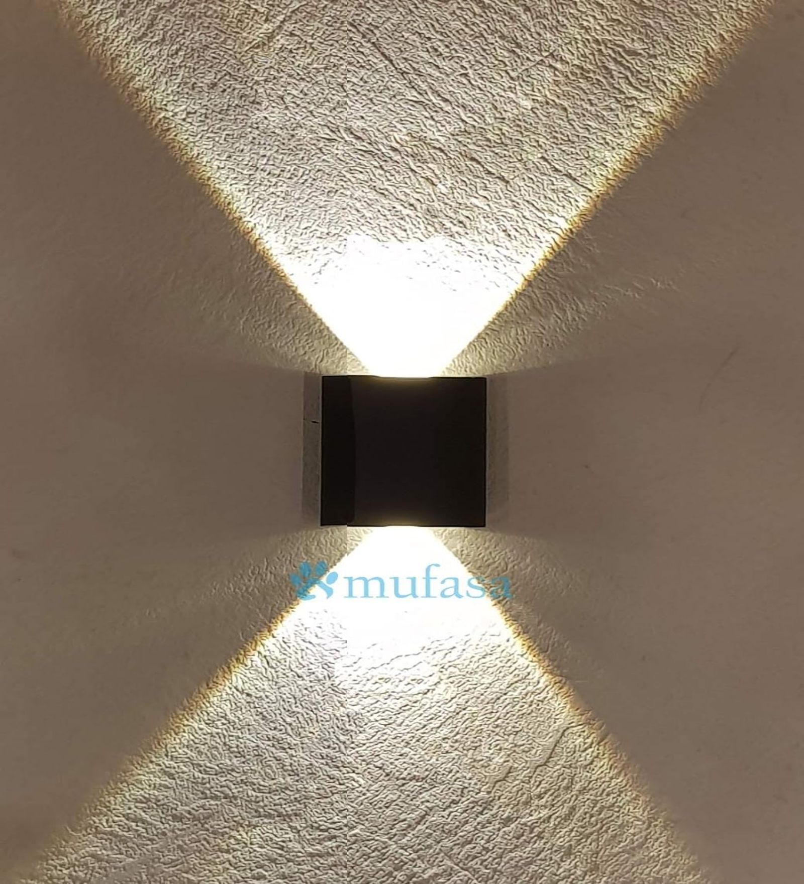Rainproof 2 Watts 2 Ray Up Down Warm White LED Outdoor Wall Light