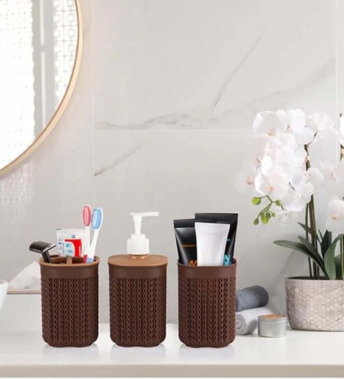 Brown Ratten Design Plastic Bathroom Set (3 pcs)
