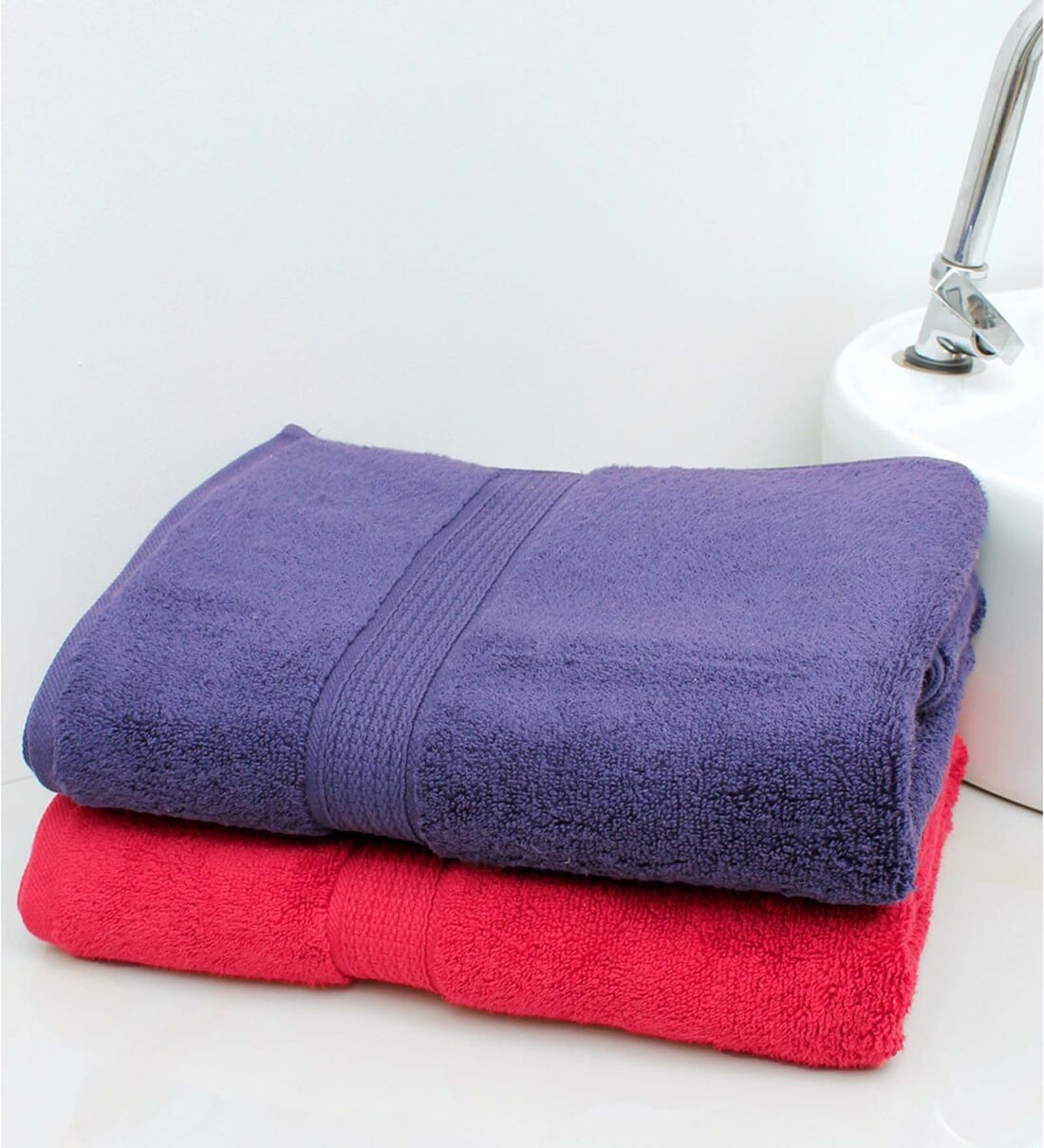 Buy Multicolor Solid 550 GSM 100 Cotton Bath Towels (Set of 2) by AVI