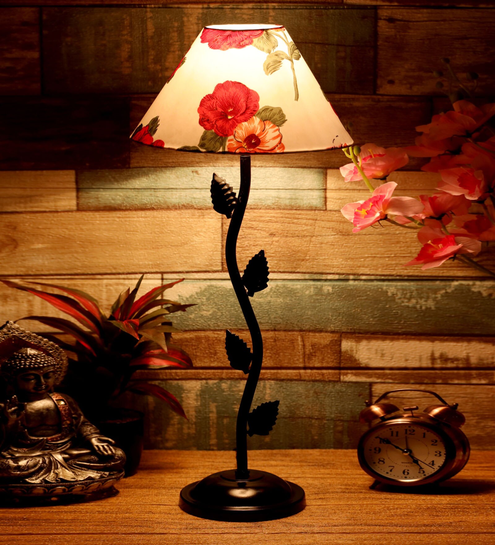 Red & White Shade Table Lamp With Metal Base