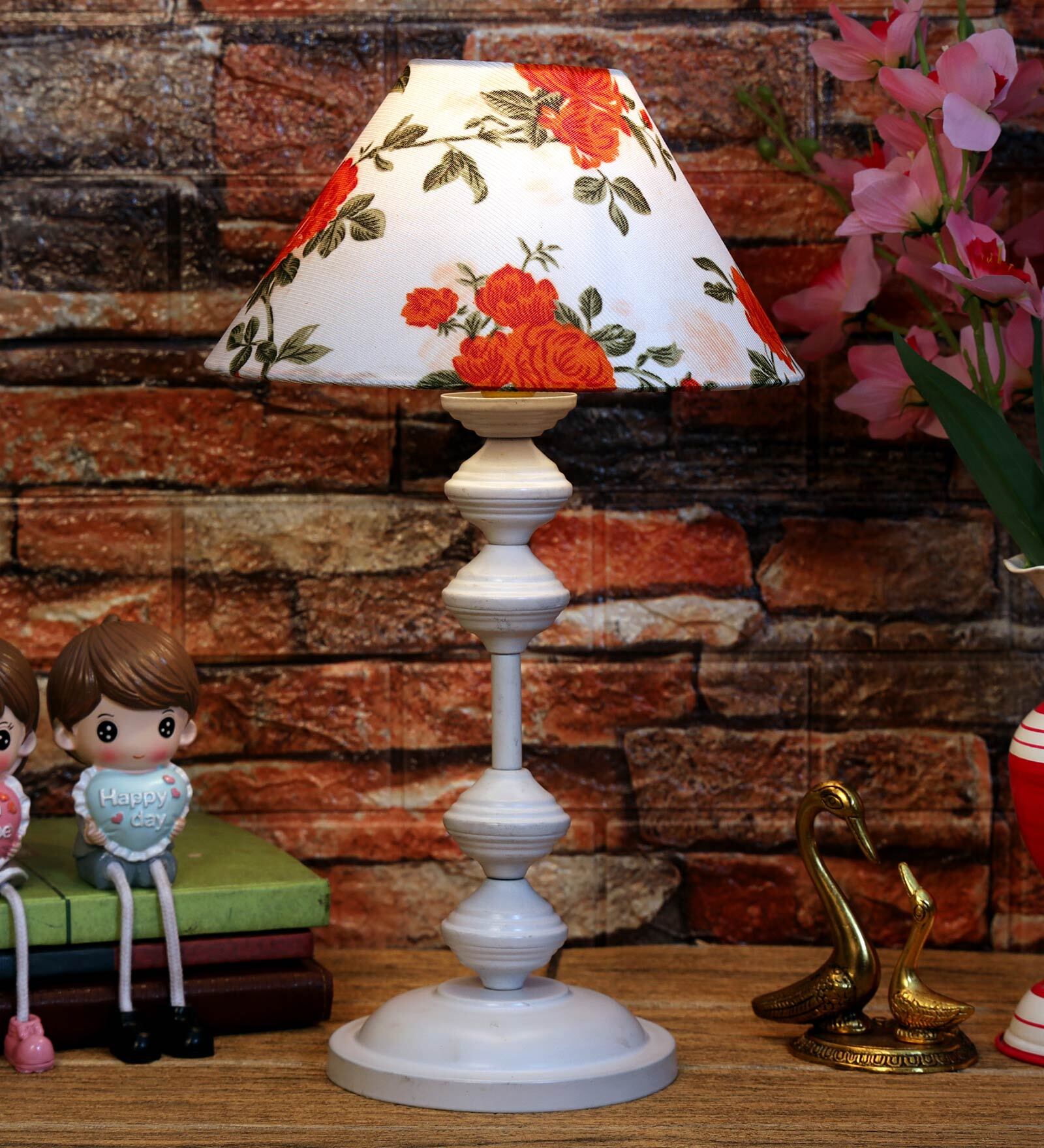 Red & White Shade Table Lamp With Metal Base