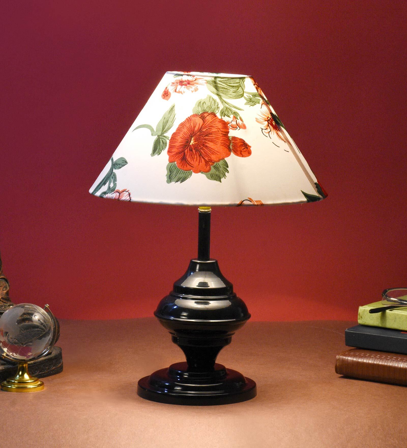 Red & White Shade Table Lamp With Metal Base