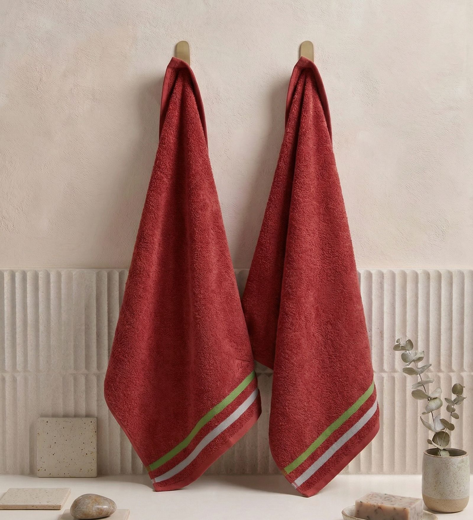 Red 100% Cotton 400 Gsm Hand Towel
