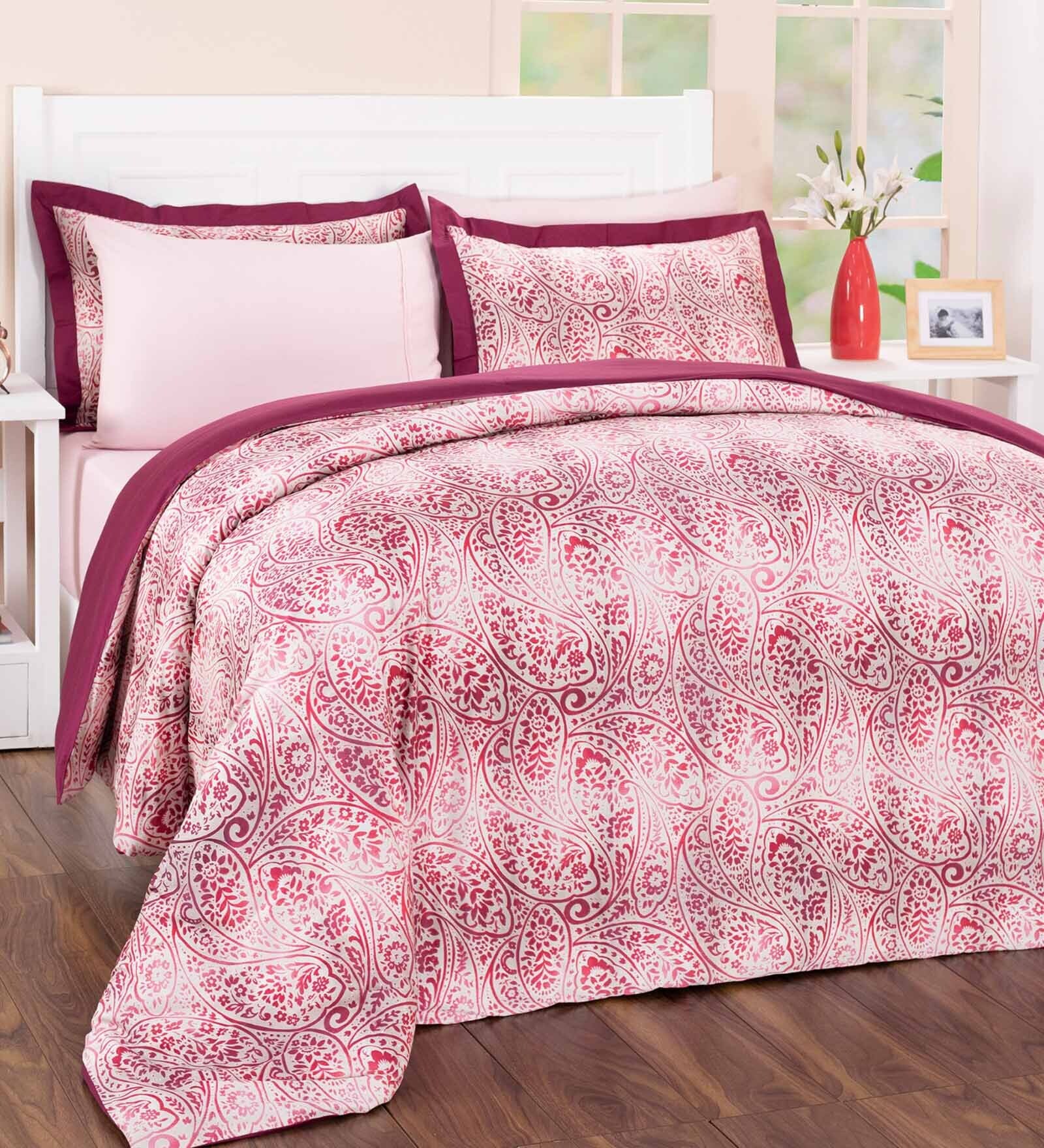Buy Red Abstract 100 Cotton Double Bed Duvet Cover With 2 Pillow