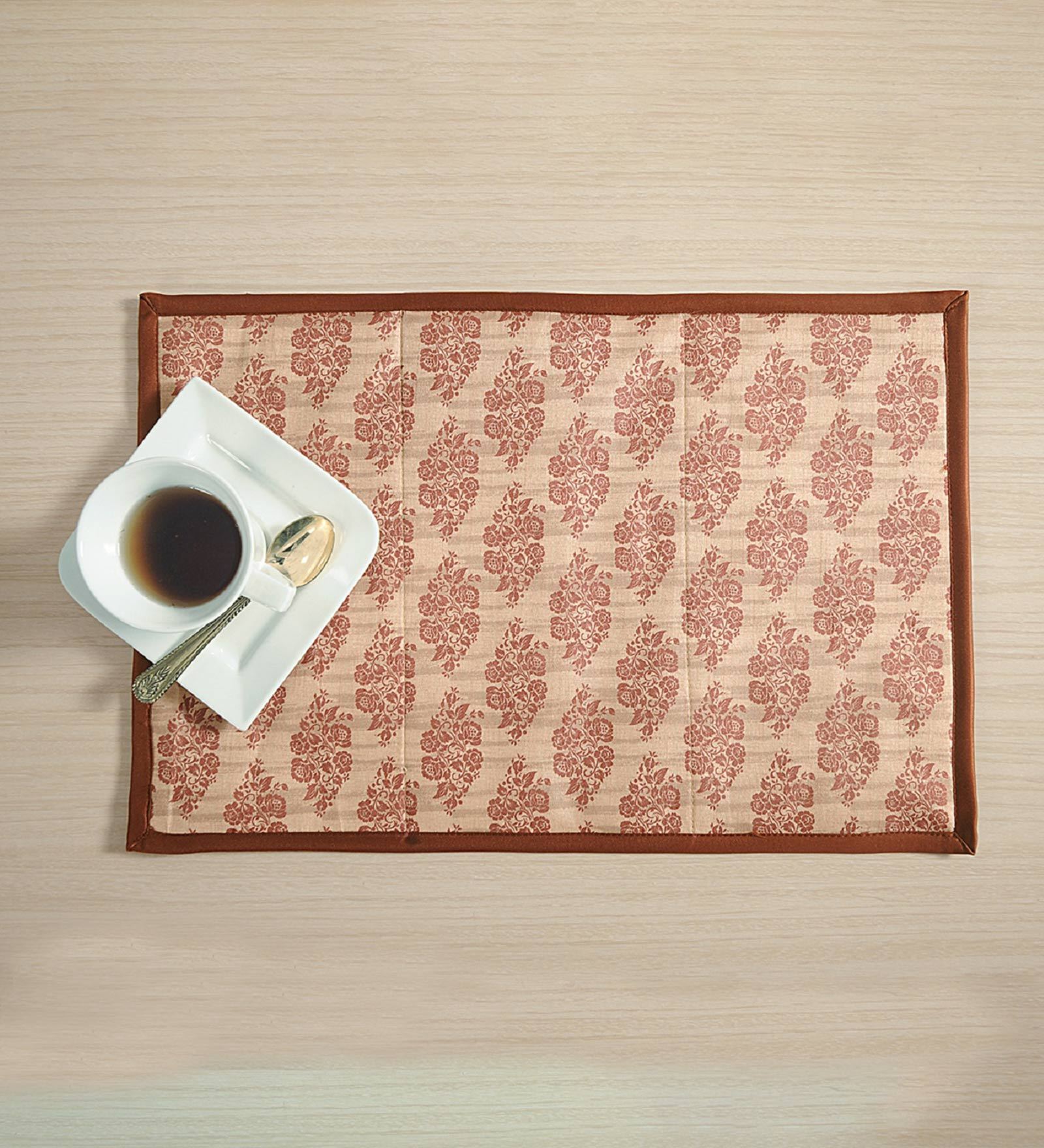 Traditional (17x11) Maroon & Cream Cotton (Set of 4) Placemat