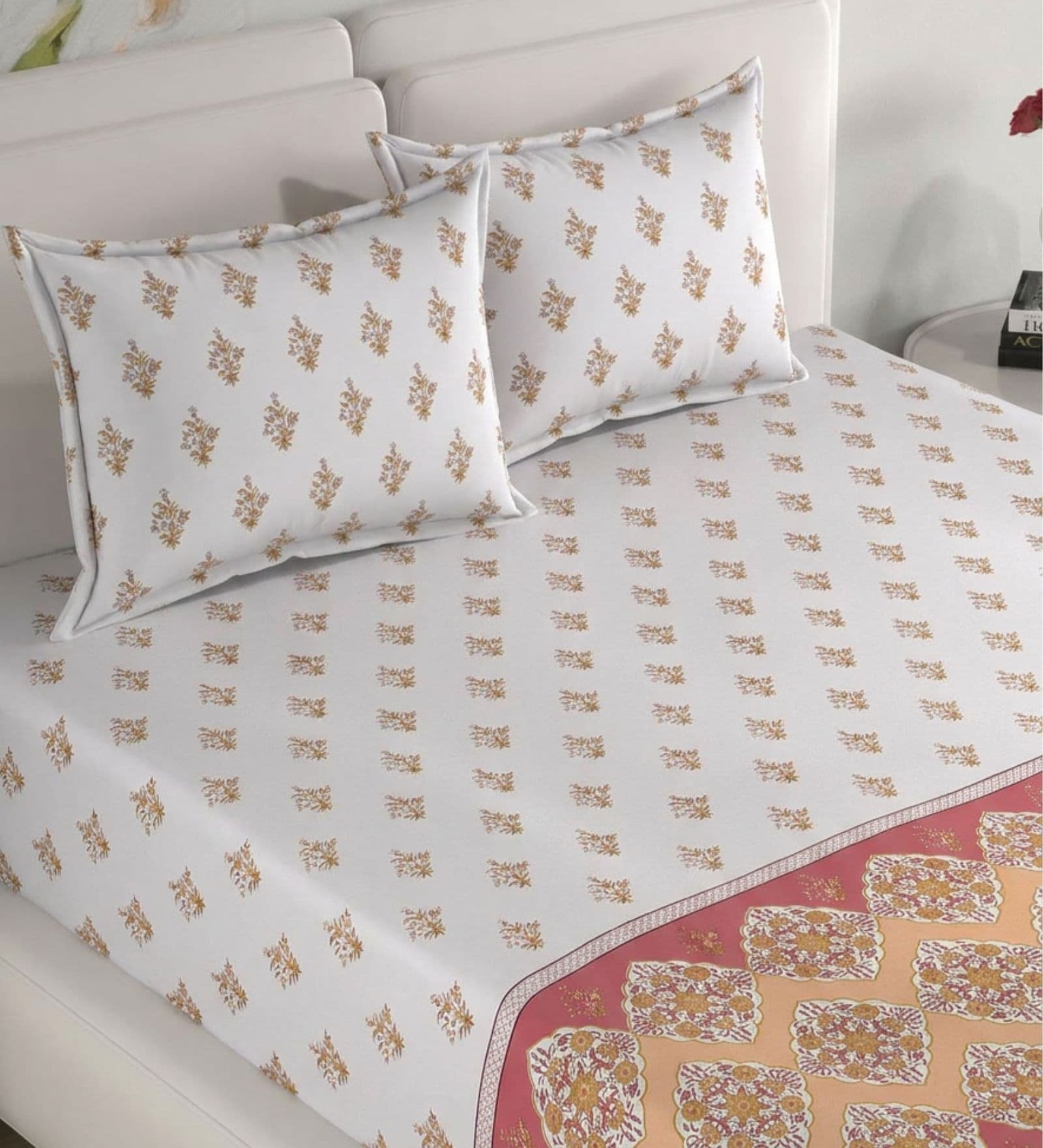 Red Ethnic Print 180 TC Cotton King Bedhseet 2 pillow covers