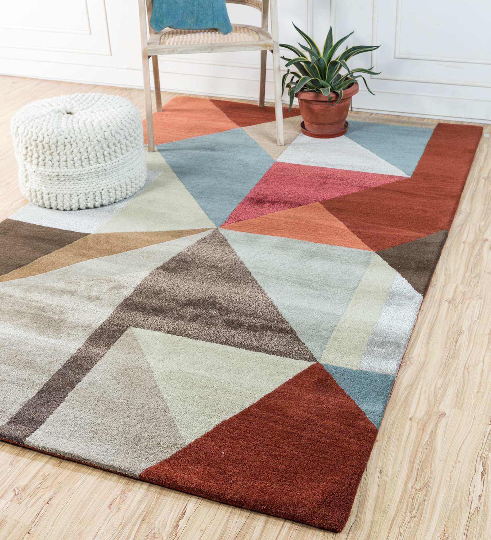 Geometrical Pattern Wool Hand Tufted 5 x 8 Feet Carpet