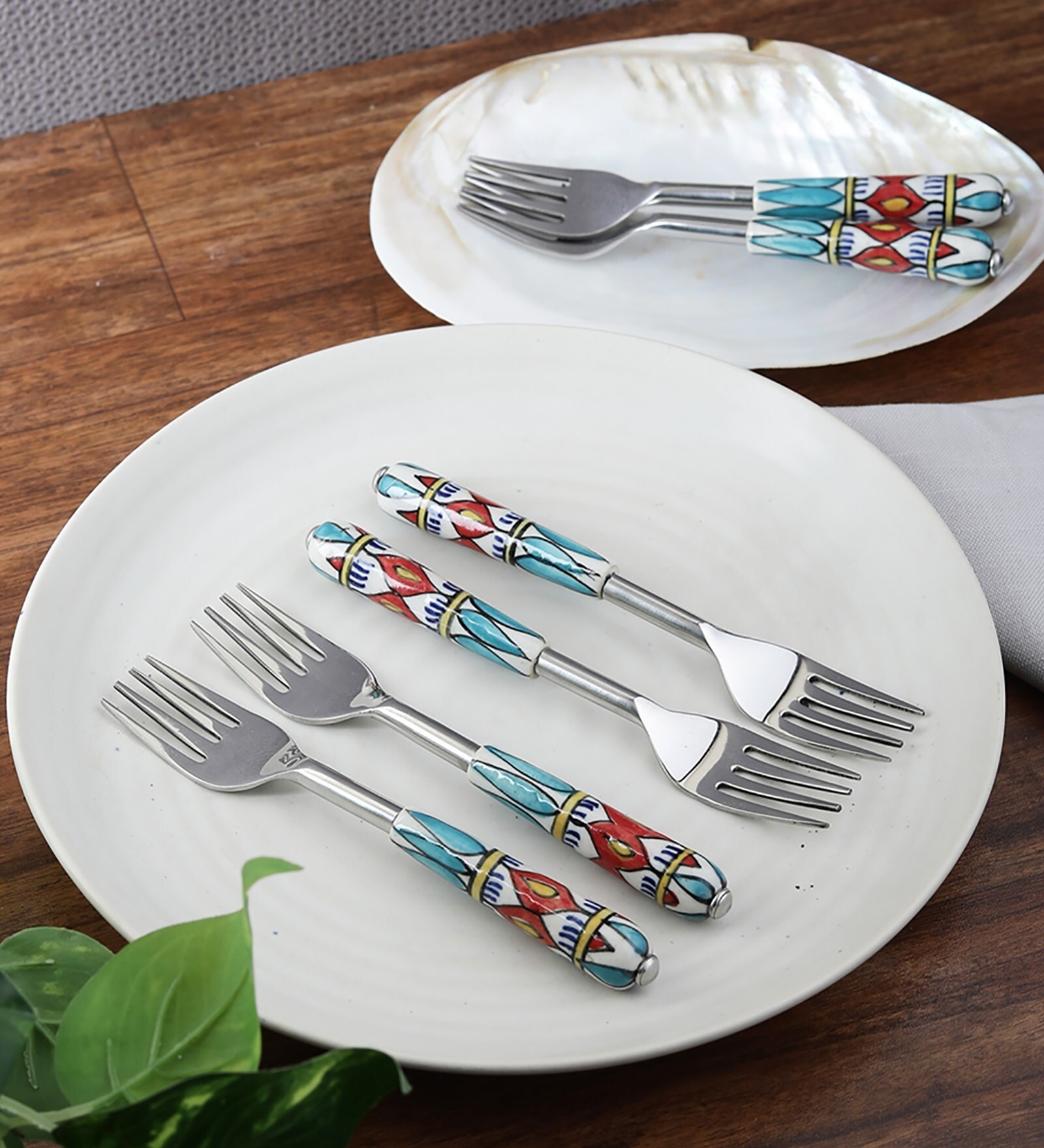 Buy Stainless Steel Forks Set of 6 by VarEesha at 38% OFF by Vareesha ...