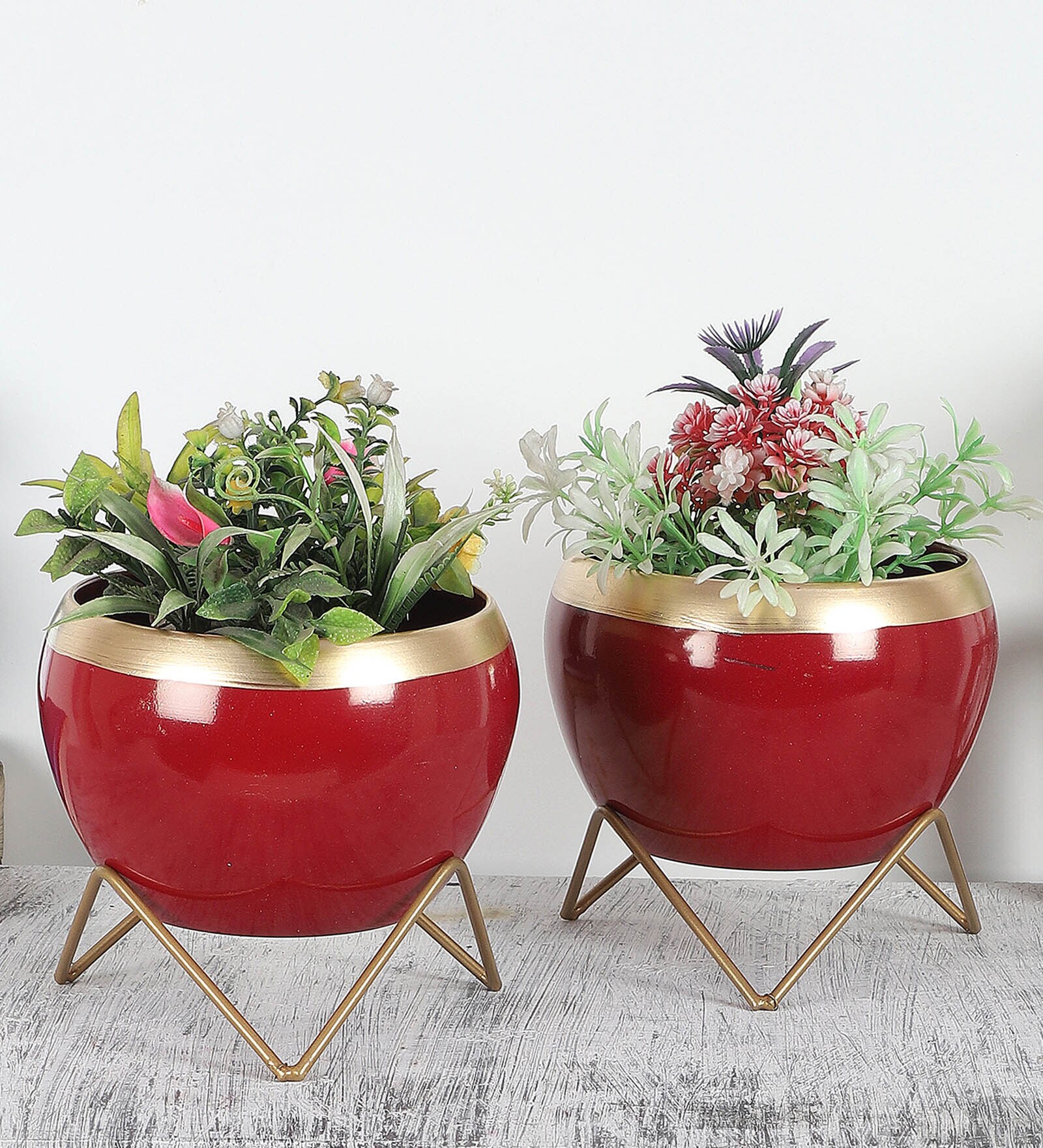Apple Shape Metal Red & Gold Planter Set of 2