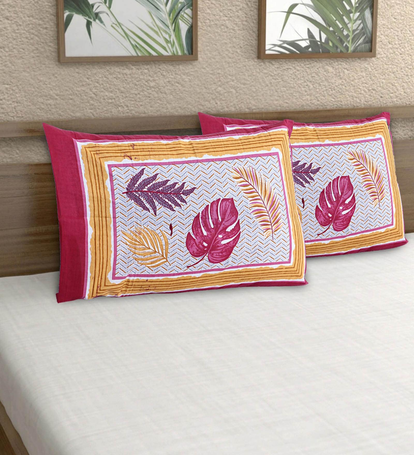 Red Patterned 144 TC 100% Cotton (Set of 2) Pillow Covers