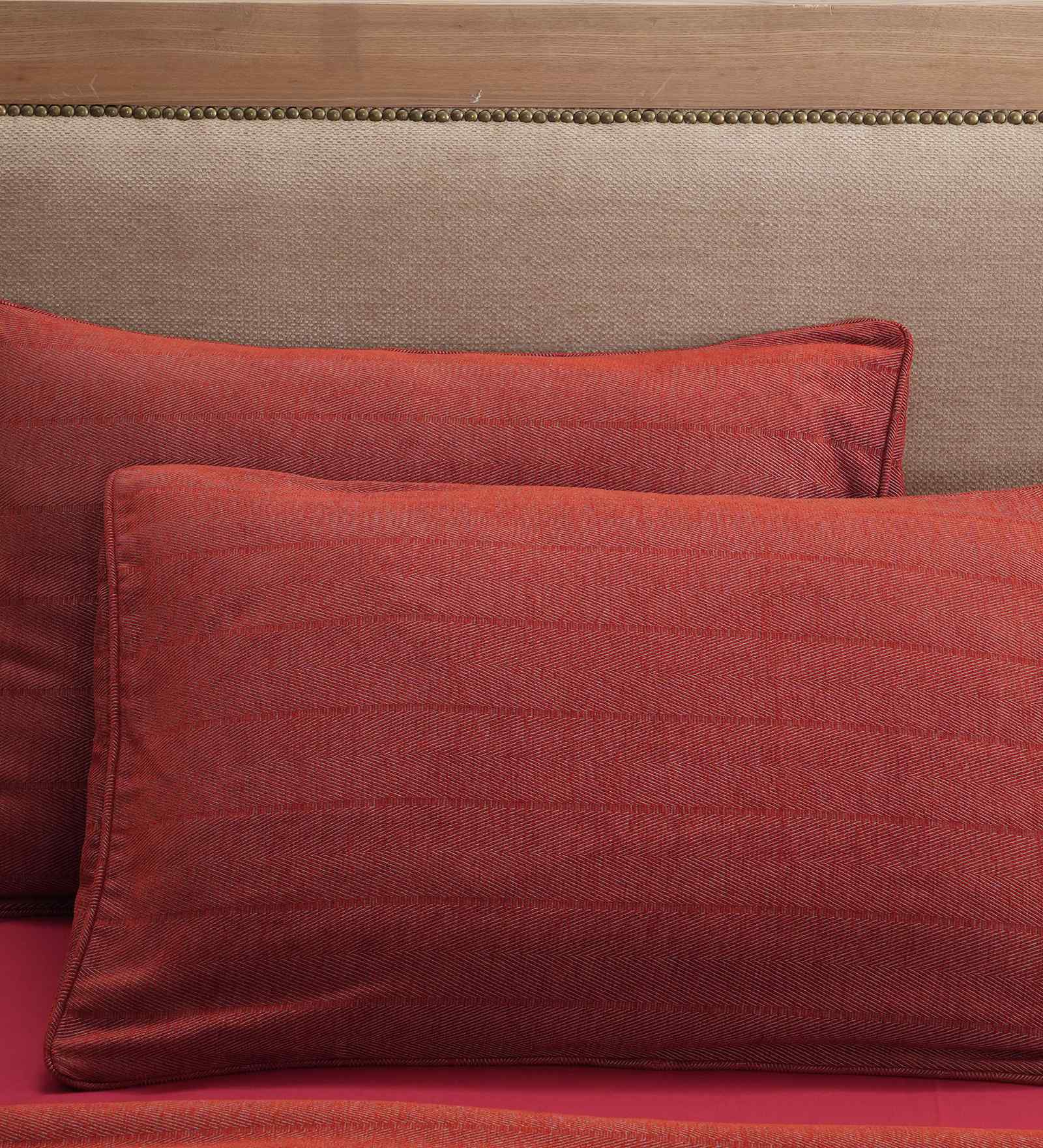 Red Solid 325 TC Cotton Polyester 2 Pillow Sham Set Red Solid 325 TC Cotton Polyester 2 Pillow Sham Set