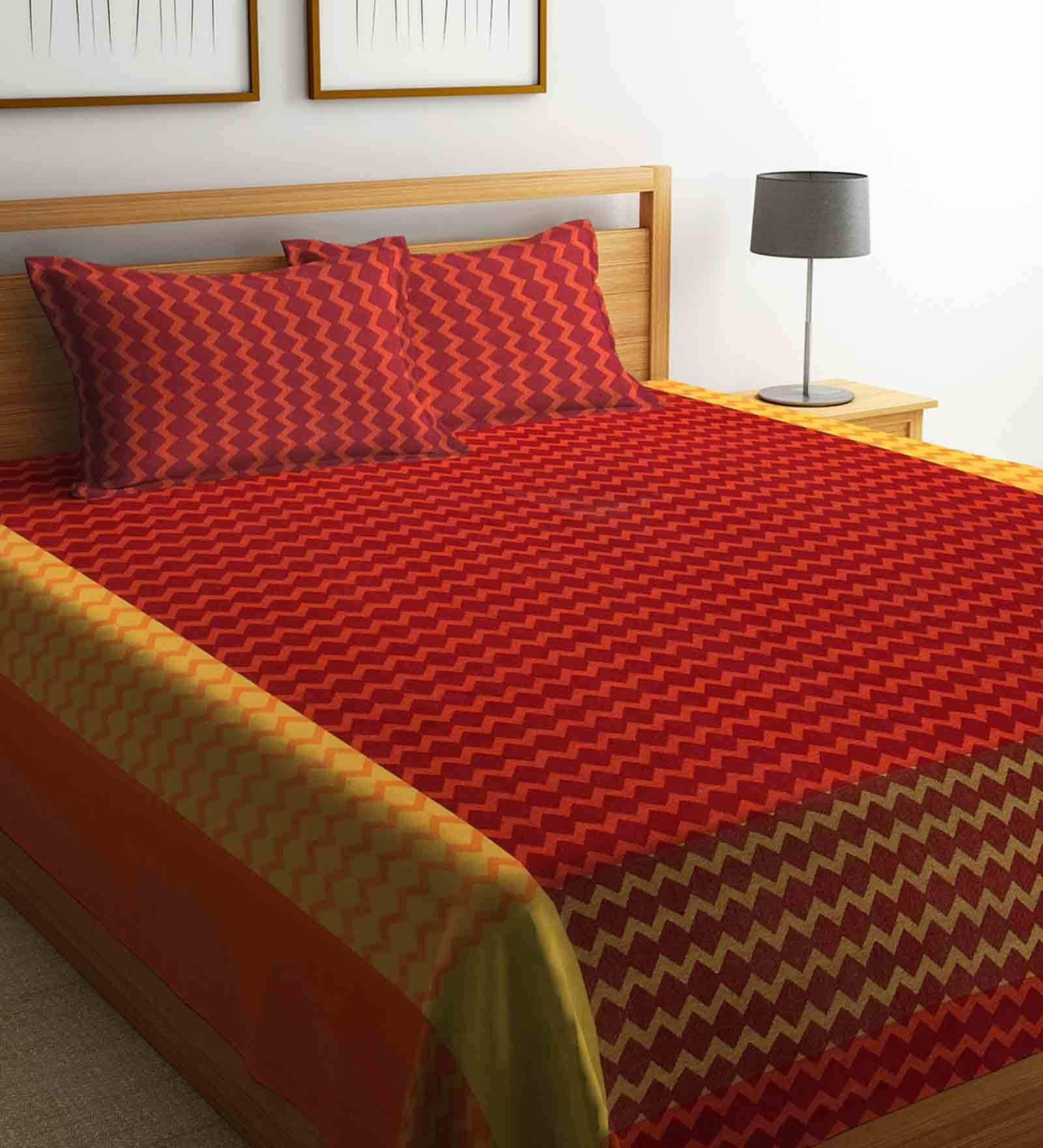 Red Geometric 300 TC Cotton Double Bed Cover with 2 Pillow Covers