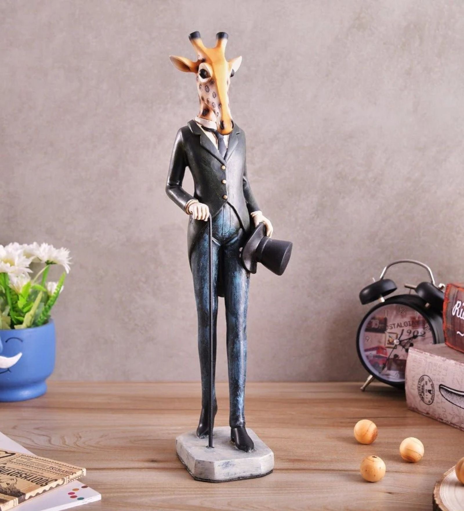 Resin Giraffe Family Showpiece