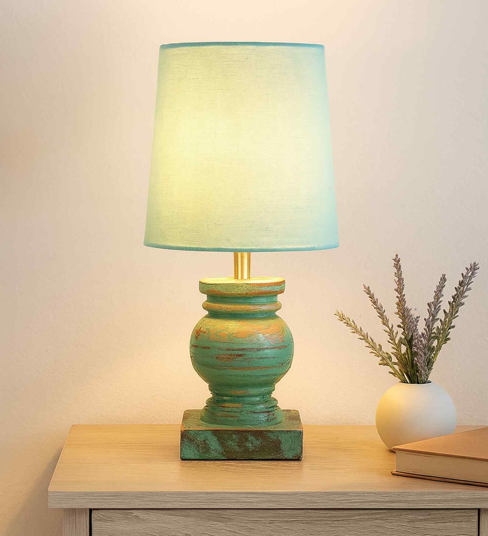 Retro Metal Table Lamp With Fabric Shade (Green & Beige) Retro Metal Table Lamp With Fabric Shade (Green & Beige)