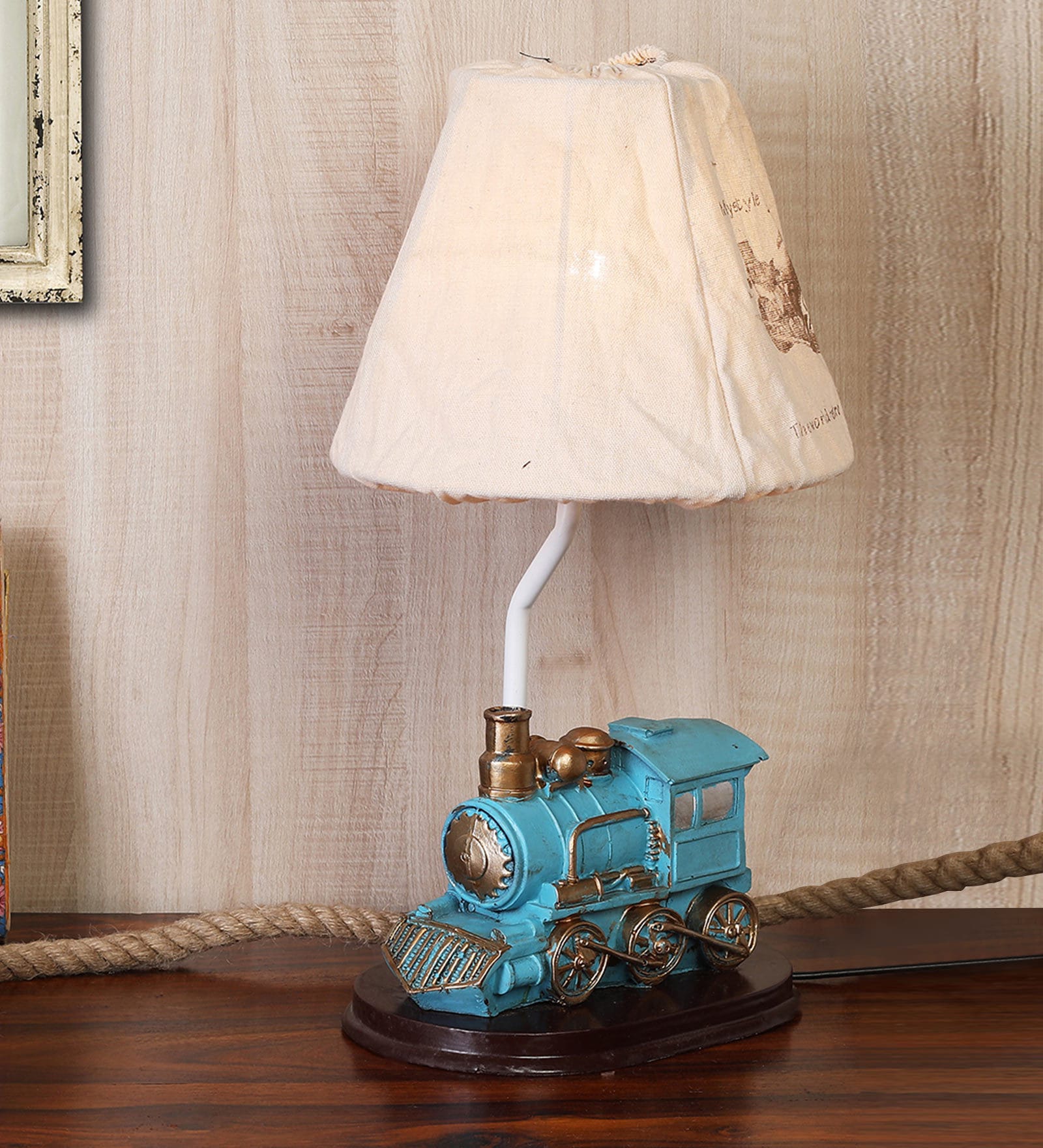 Retro Rail Engine Table Lamp