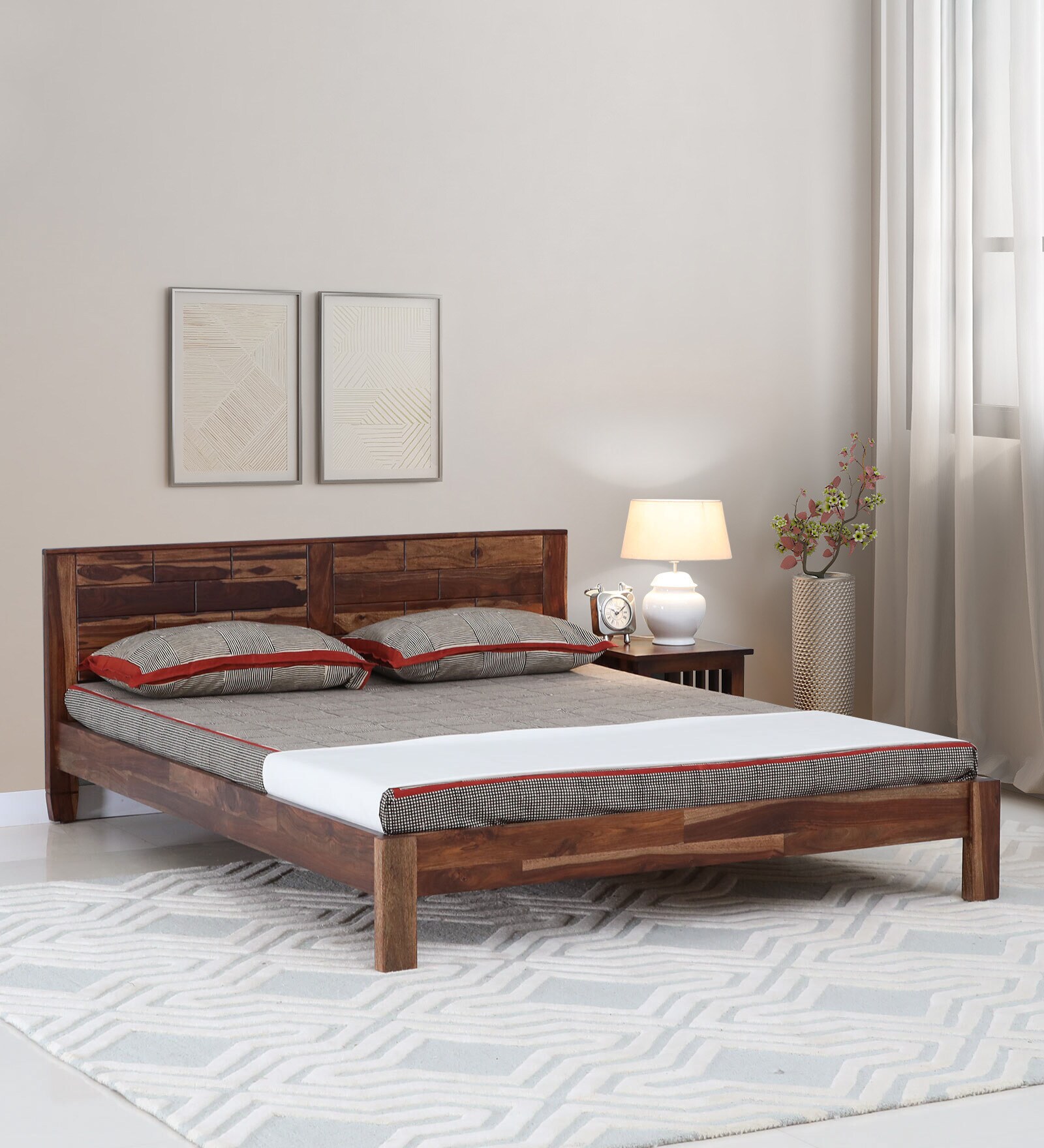 Rezzan Z Sheesham Wood Queen Size Bed In Rustic Teak Finish