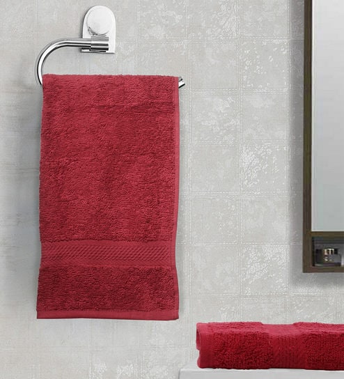 red hand towels