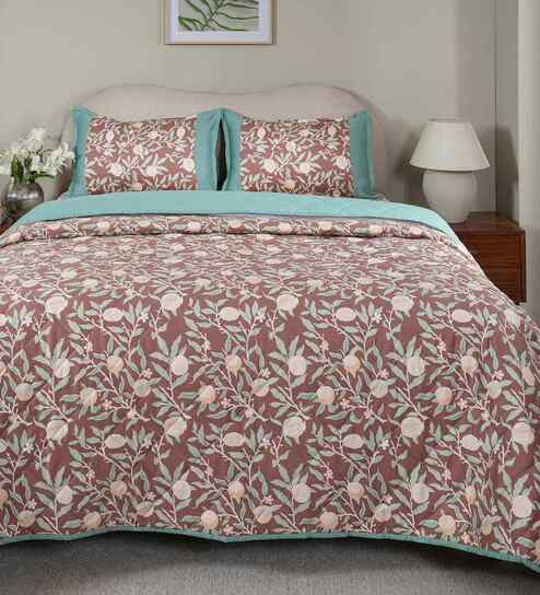 Red Cotton Polyester Fruit Print 115 GSM Single Bed Quilt