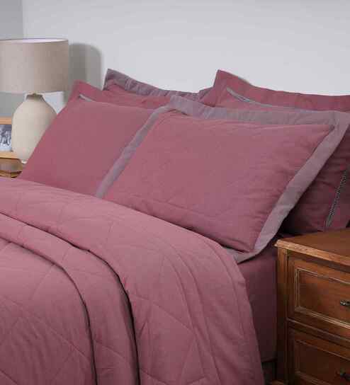 Red Cotton Solid 110 GSM Single Bed Quilt