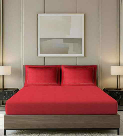 Red Geometric Jacquard Allover Pattern 300 Tc Cotton King Double Bedsheet With 2 Pillow Covers