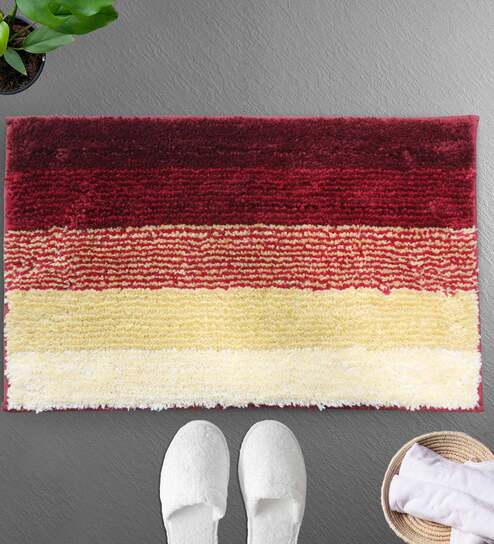 Red Geometric Microfibre 24x16 Inches AntiSkid Bath Mat