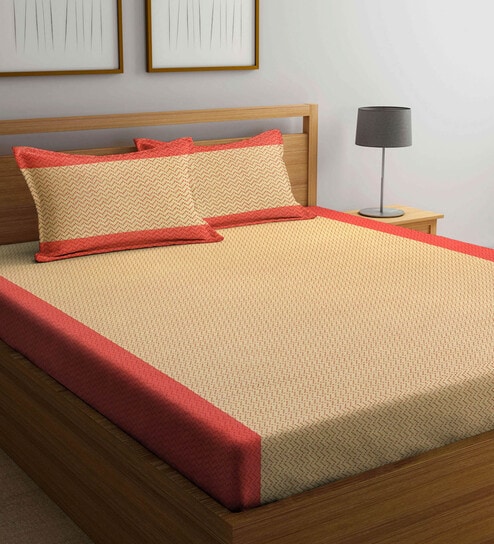 Red Geometric TC 300 100% Cotton Queen Size Bedsheet with 2 Pillow Covers