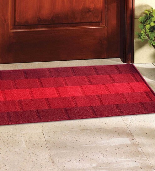 Red Nylon Geometrical Machine Made Runner(55 x 22 inch) and Doormat(15x23 inch) combo