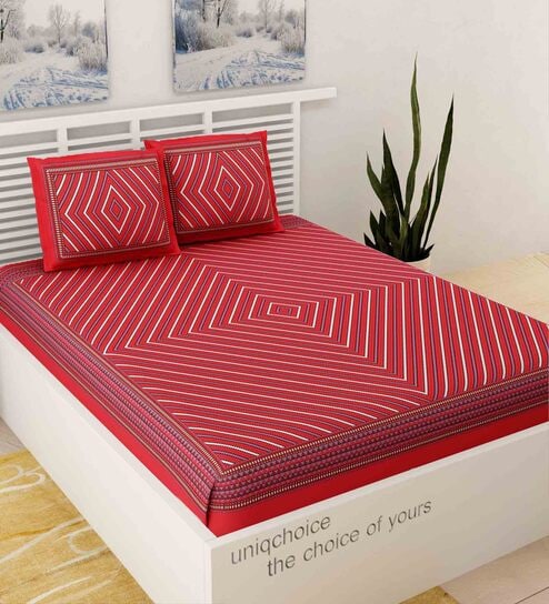 Red Geometric 120 TC 100% Cotton Queen Bedsheet With 2 Pillow Covers