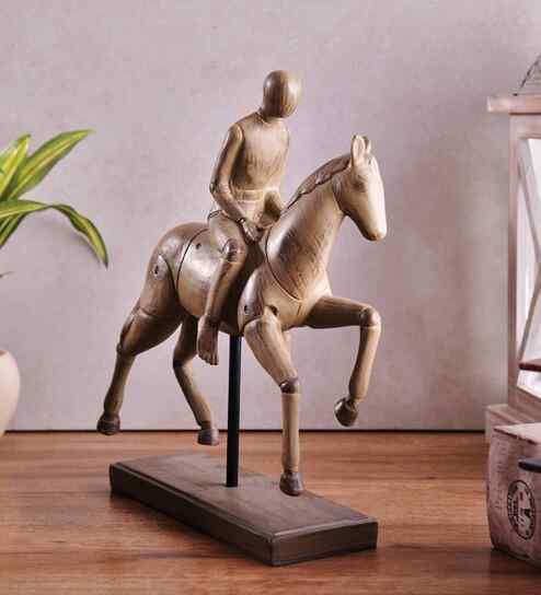 Derby Resin Racer Showpiece