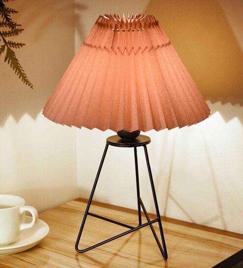 Retro Matt Black Down to the Wire Metal Table Lamp