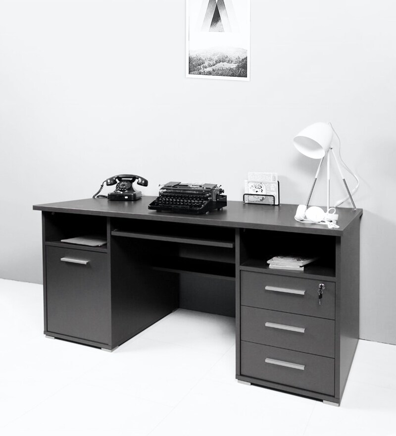 grey work table