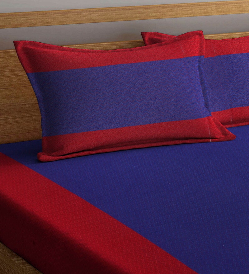 Buy Red Geometric TC 300 100 Cotton Queen Size Bedsheet with 2 Pillow