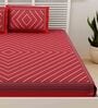 Red Geometric 120 TC 100% Cotton Queen Bedsheet With 2 Pillow Covers