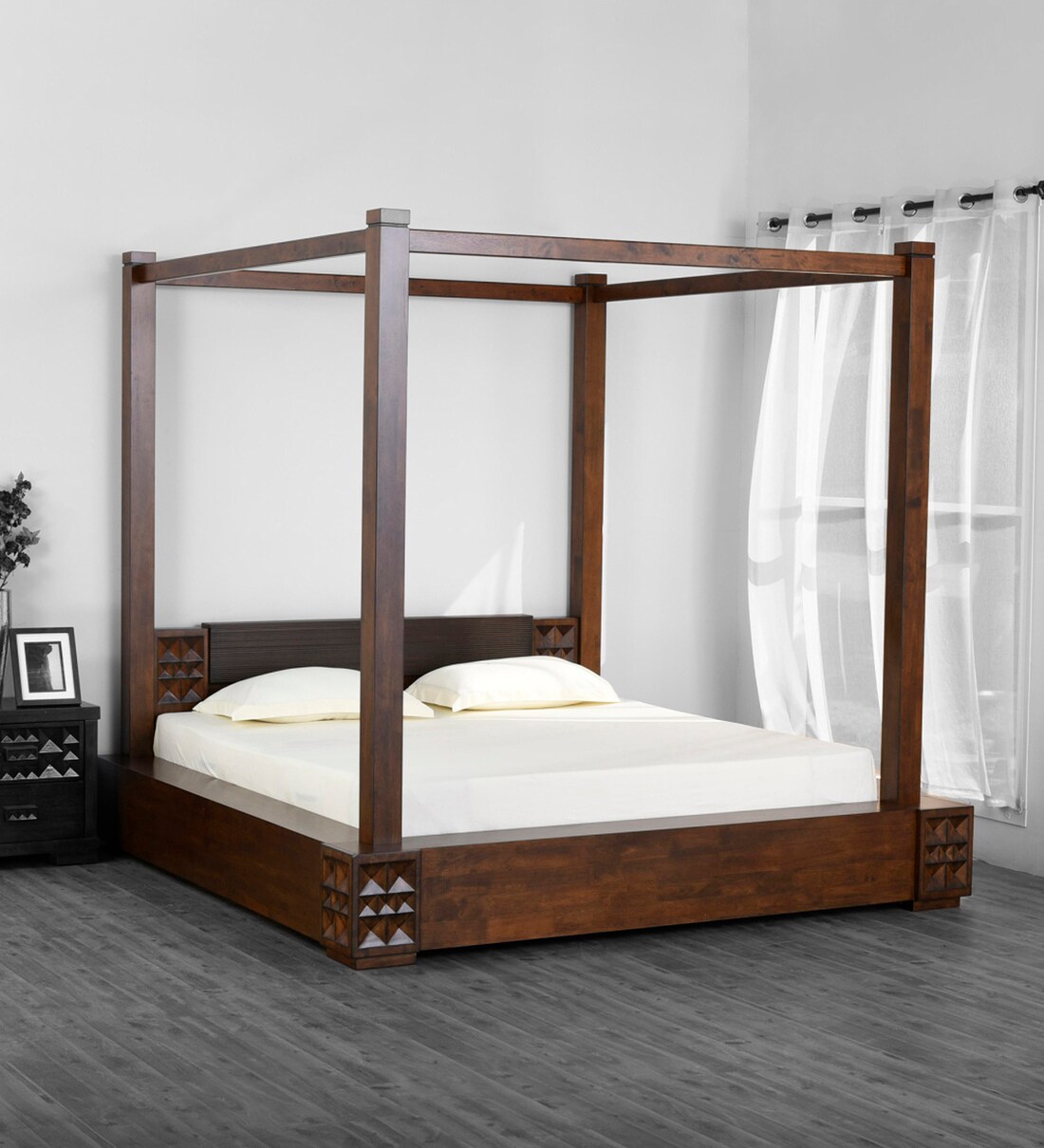Buy Rio Geneva Poster Bed in Brown Colour by Home Centre Online