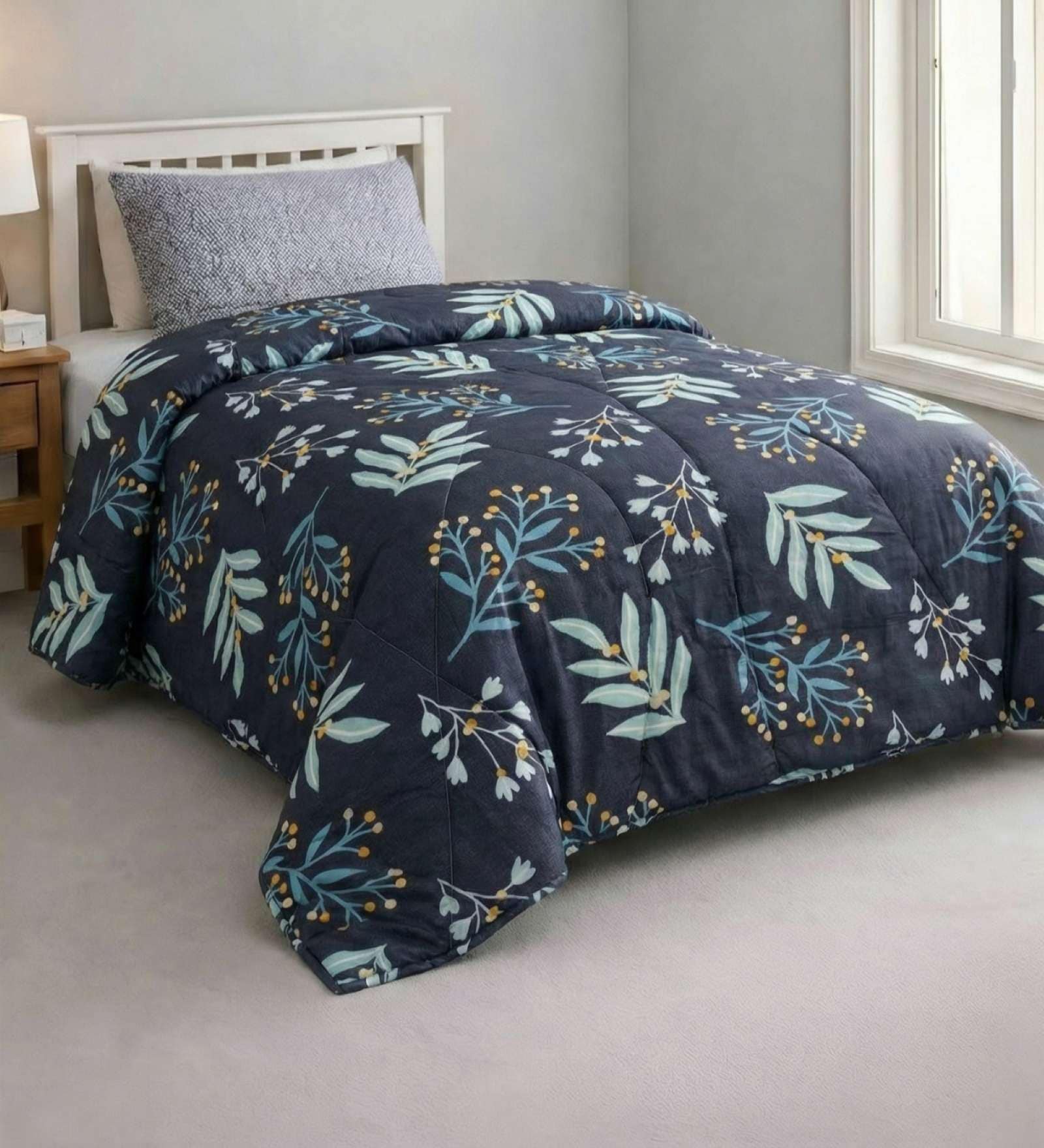 Rich Black Ultrasonic Premium 120 GSM Reversible Ac Single Bed Comforter Rich Black Ultrasonic Premium 120 GSM Reversible Ac Single Bed Comforter