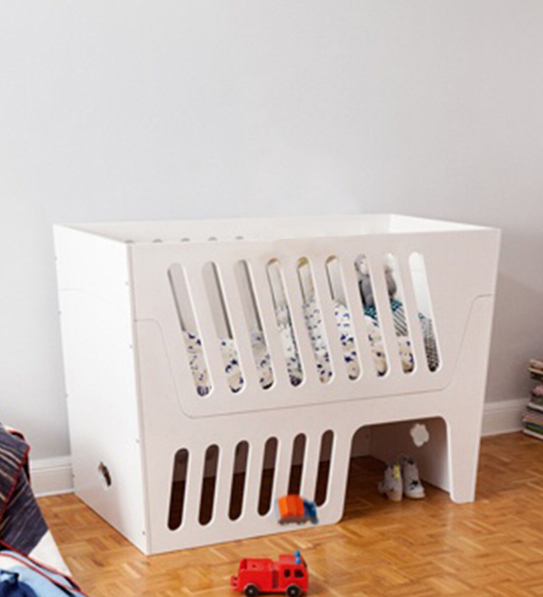Buy Rocker Crib Bed in White Finish by Papaya Kids Online Cribs