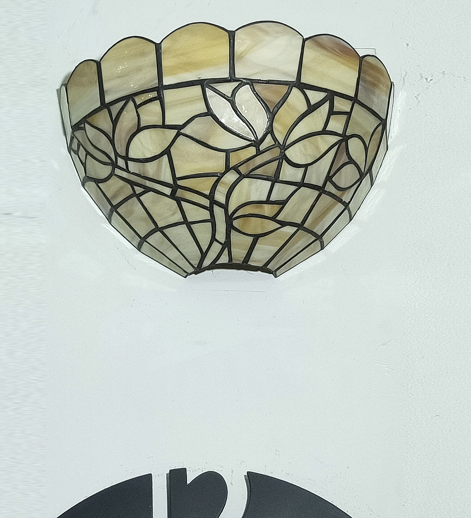 Rose Beige Stained Glass Tiffany Wall Light