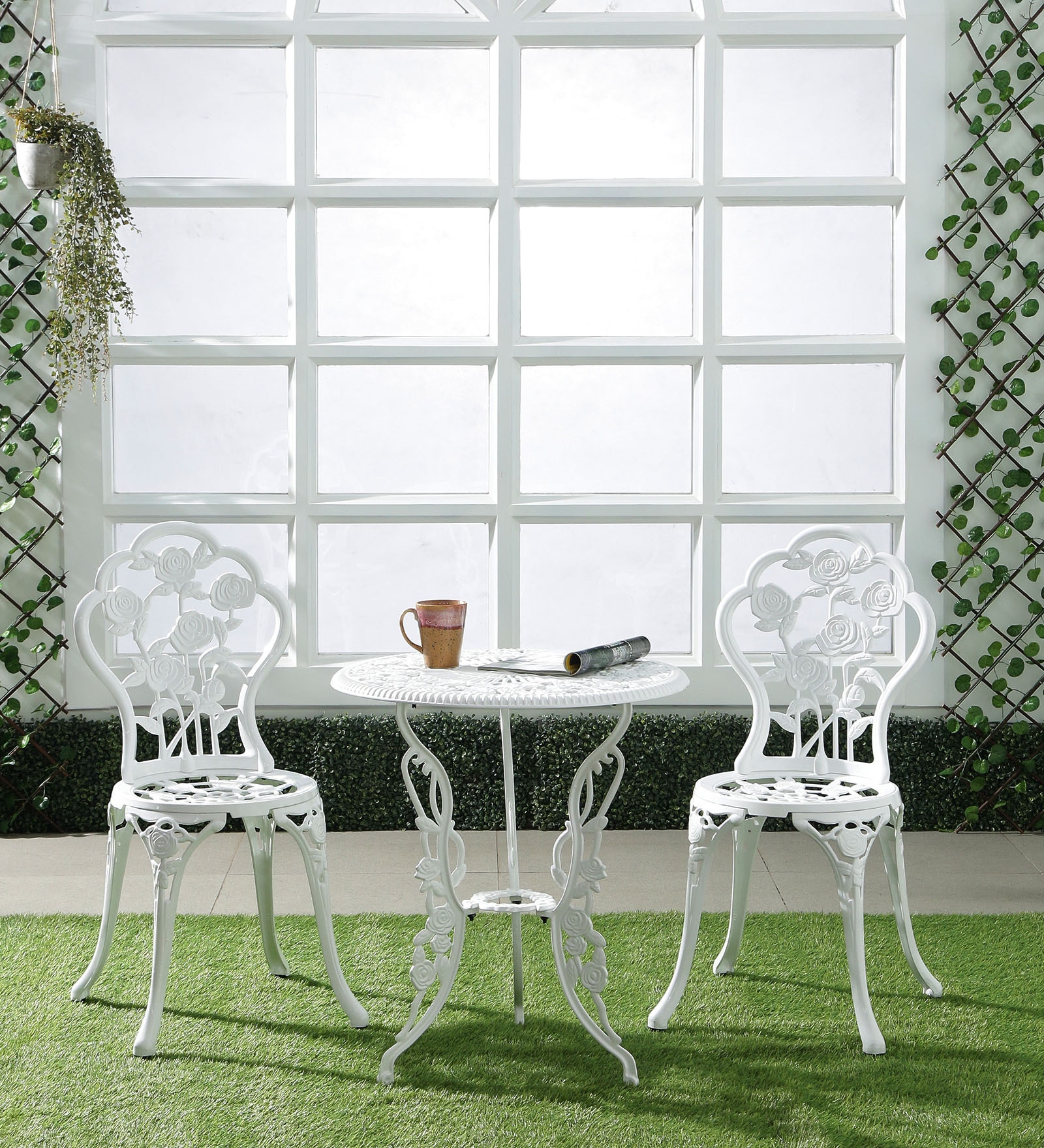 Rose Metal Table & Chair Set in White Colour