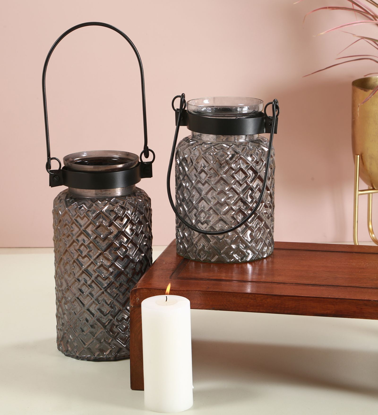 Roshni
Patterned 9.5 Inch Black Glass & Iron Candle
Holder