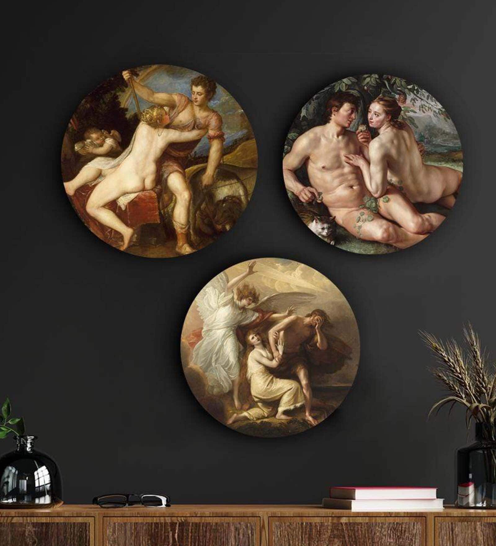 Round Multicolour Venus And Adonis Canvas Set Of 3 Art Print