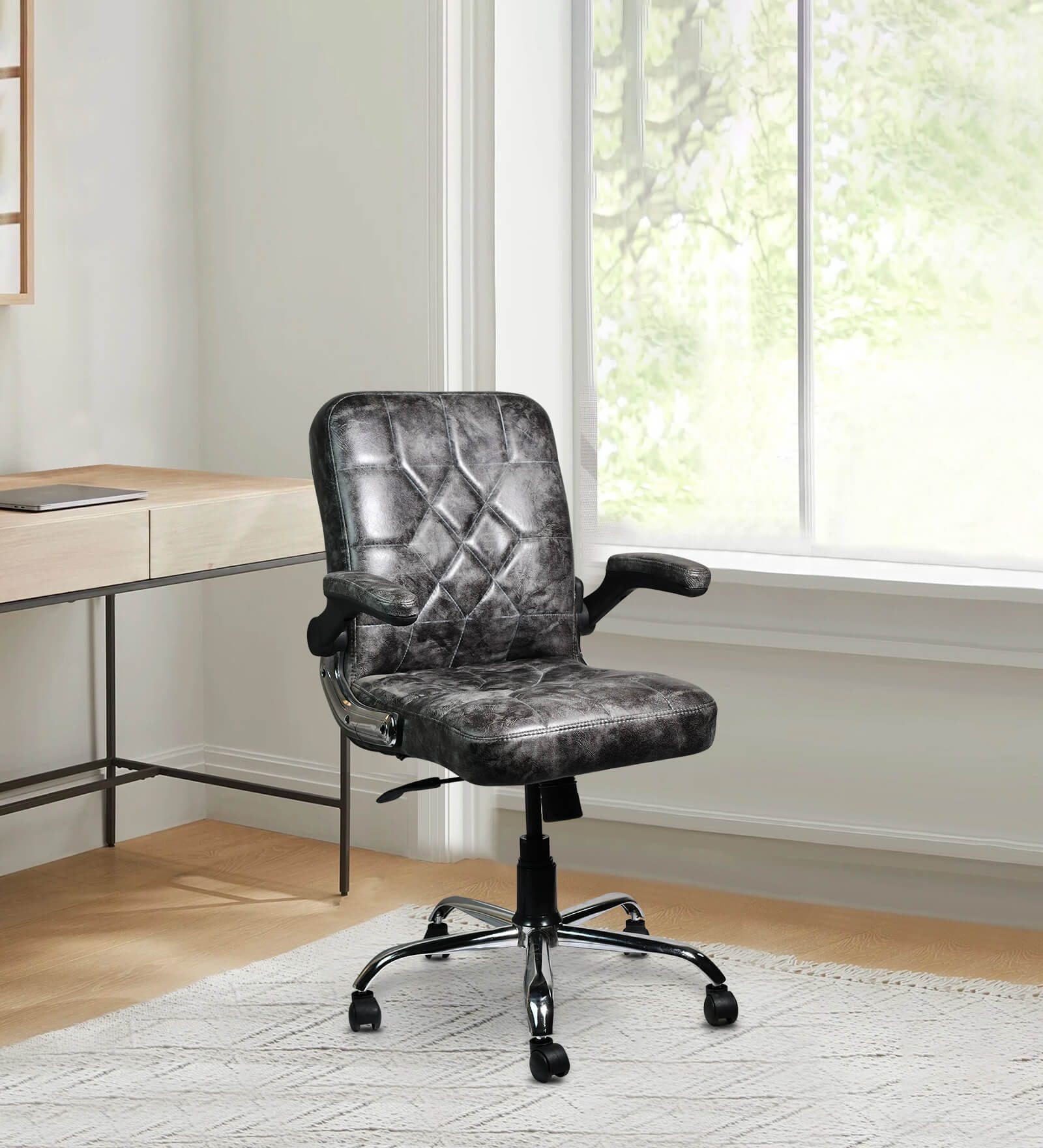 Royal Leatherette Executive Chair in Grey Colour Royal Leatherette Executive Chair in Grey Colour