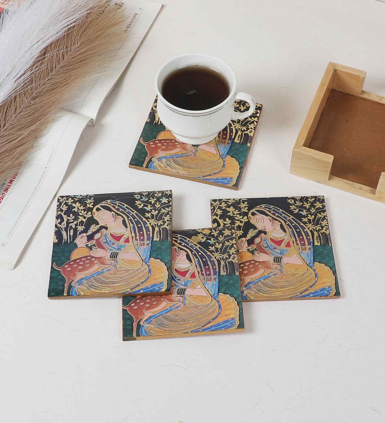 Royal Serenity Coaster with Stand (Set of 4)