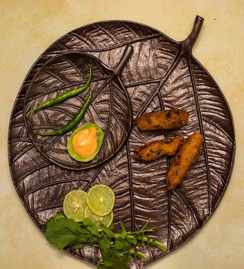 Round Brown 13 Inch Aluminium (Set of 2) Appetizer Platter