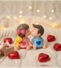 Romantic Kissing Couple Showpiece Valentine Gift