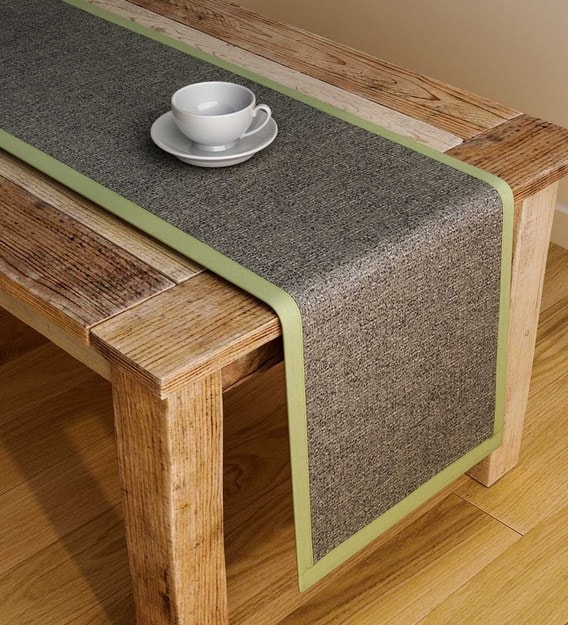 plain table runner