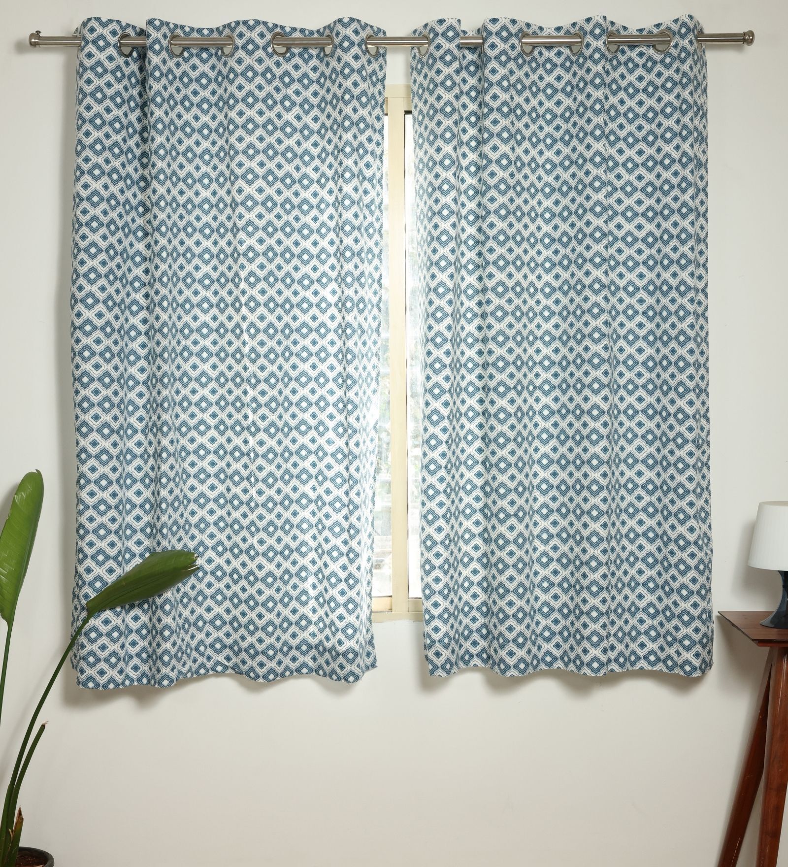 Safi Blue Cotton 230 GSM  Geometric 5 Feet Room Darkening Eyelet Window Curtains (2 Pc)