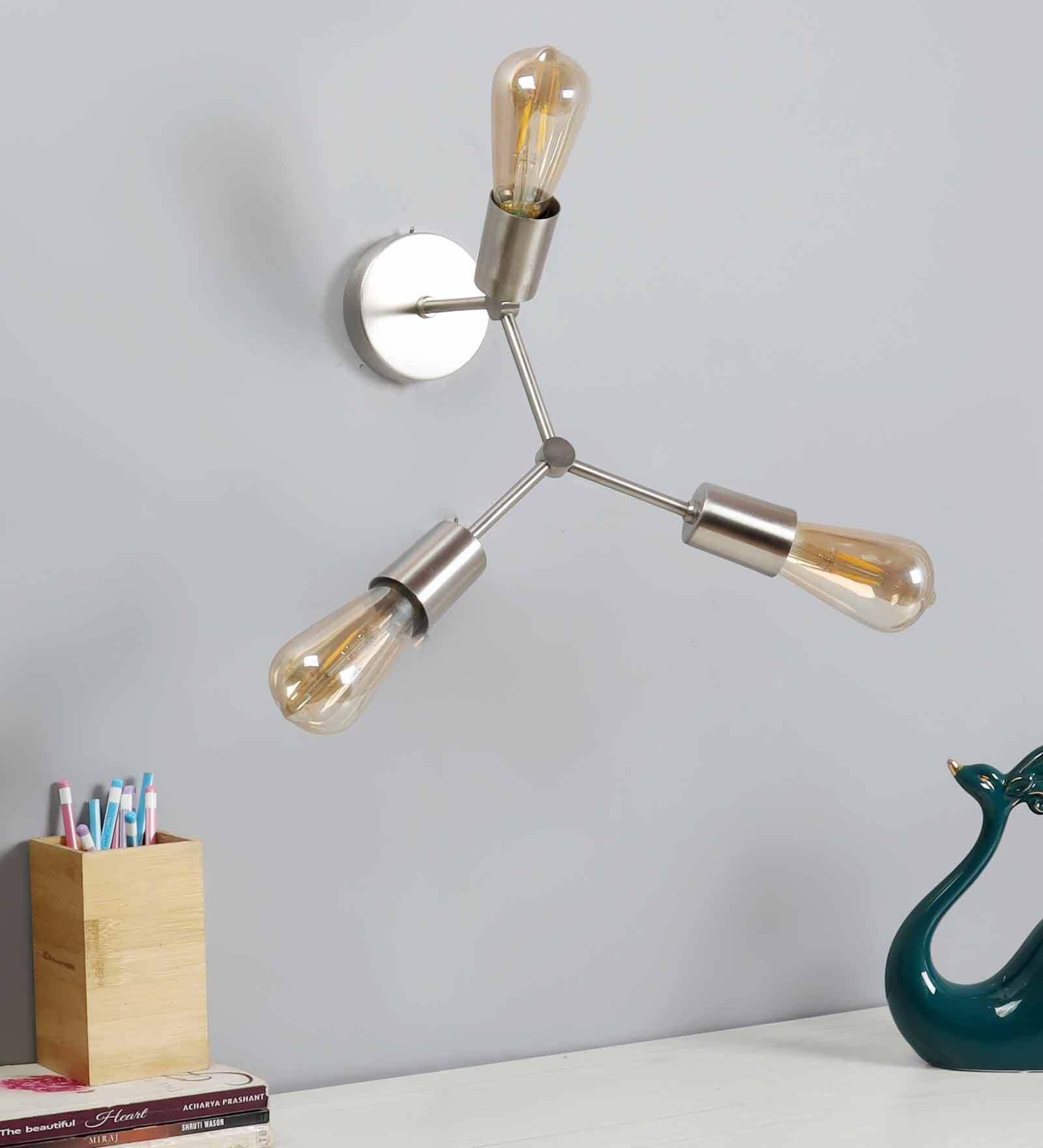 Nigella Metal Novelty Wall Light (Silver)