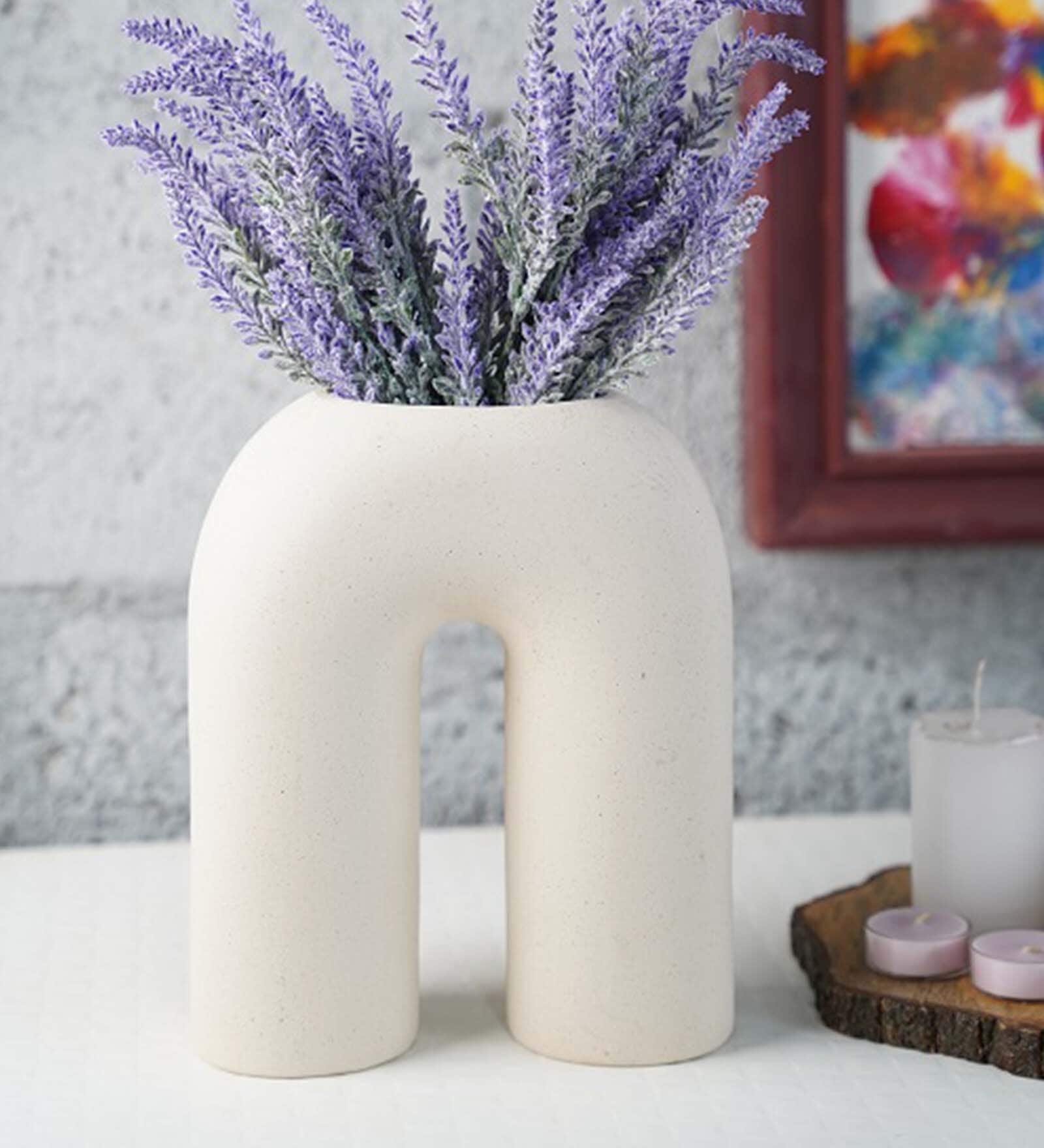 Sculpture Ivory Ceramic Table Vase