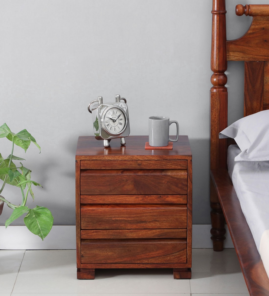 Buy Segur Sheesham Wood Bedside Table In Honey Oak Finish With Drawers ...